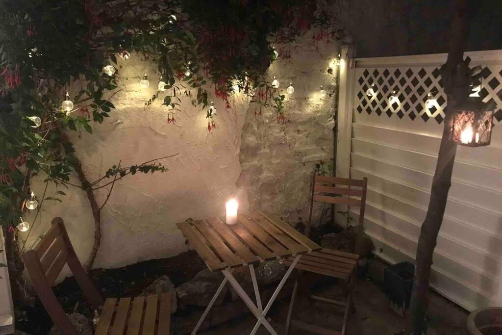 Hébergement de vacances Entire House, Sleeps 2-6, Sunroom, Outside Yard Dublin